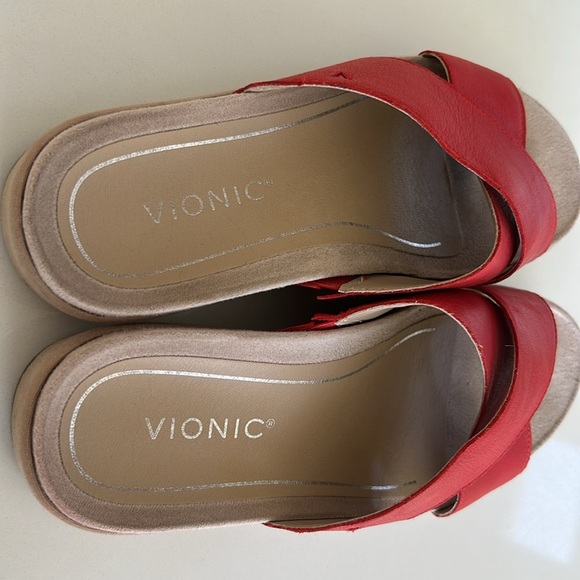 Vionic Hayden Red Leather Wedge Platform Slides Sandals Size 8.5 - Picture 6 of 13